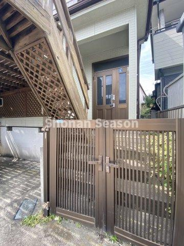 【設備】 | 面倒なセールス・勧誘を回避できる門扉！大切な家族を守ります♪