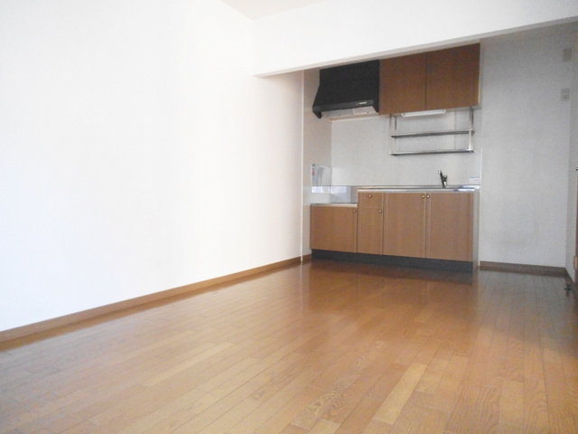 ラフィーネの居間・リビング|広めのリビングでのびのびと！