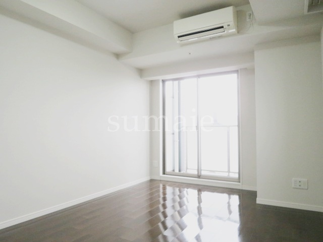 エスティメゾン赤羽の居間・リビング|8帖あるリビングです！