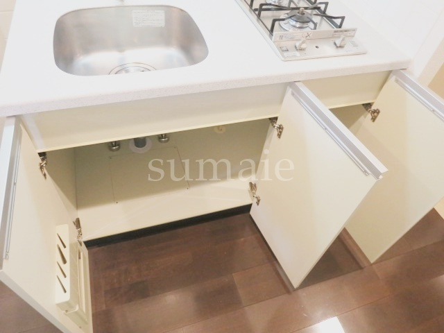 エスティメゾン赤羽のキッチン|キッチン下部の収納です！