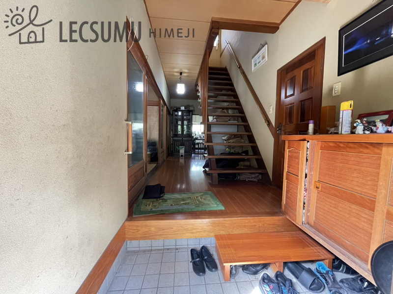 姫路市夢前町山之内/中古戸建の玄関