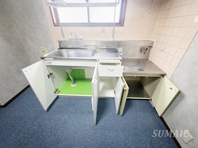 リバーサイドシティのキッチン|キッチンの収納です☆