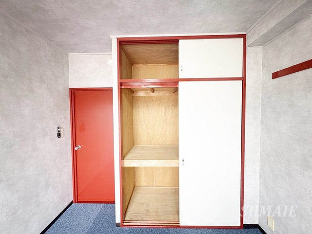 リバーサイドシティの収納|洋室の収納です☆