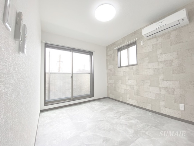 クリスティーの居間・リビング|２面採光洋室