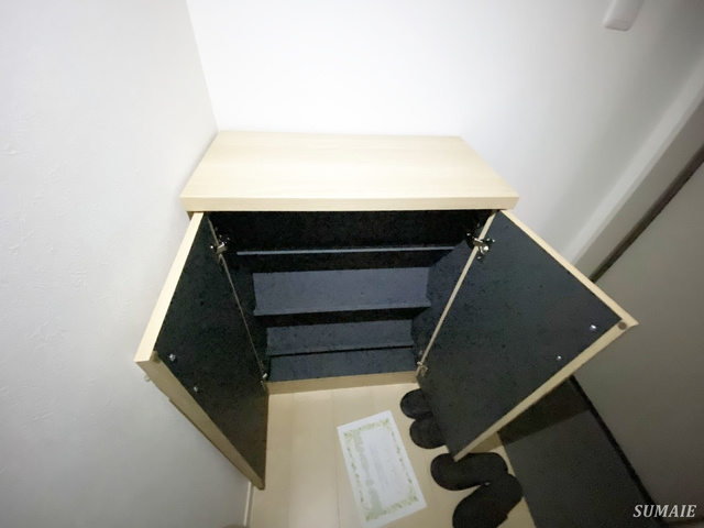 メルディア東大宮Ⅲの玄関|シューズボックス！