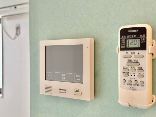 Clair市役所前のセキュリティ