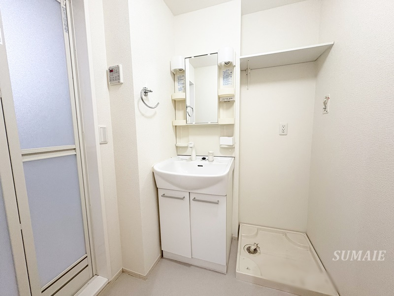 メゾン　ド　グランメールの洗面所|独立洗面台です☆