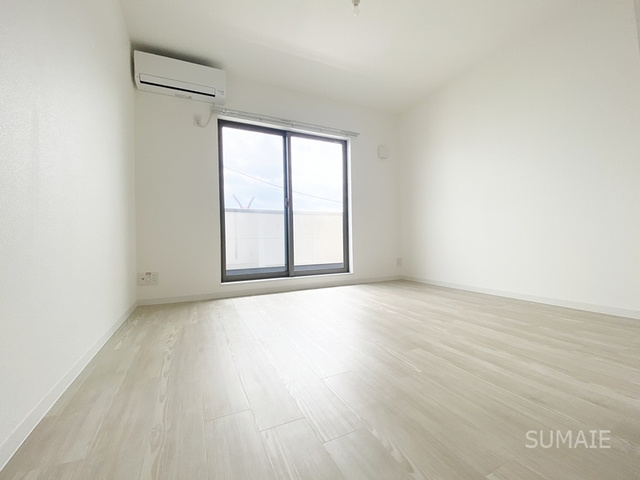 ジーメゾン大宮吉野町の居間・リビング|きれいなフローリング！