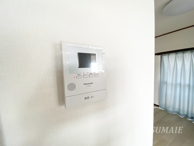 第二若木コーポのセキュリティ|モニター付きインターホンです！！