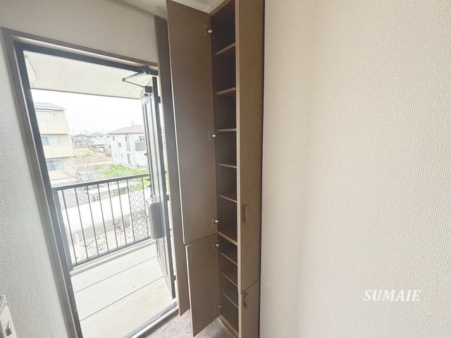 パティオ大宮の玄関|下駄箱です。