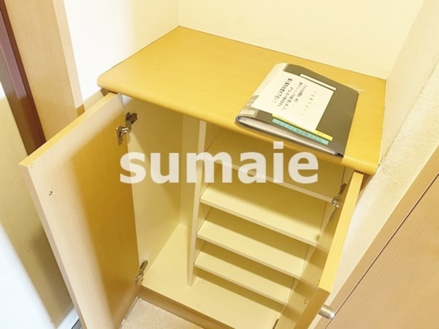 スクエアタワーの玄関|シューズボックスあります！