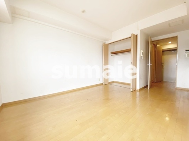 スクエアタワーの寝室|シンプルな内装！