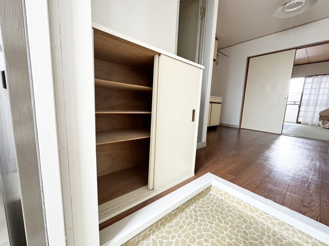 佐藤ビルの収納|シューズボックス☆