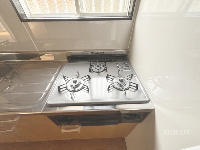 関口グリーンハイツＡのキッチン|3口コンロ付き☆