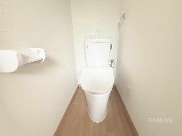 関口グリーンハイツＡのトイレ|温水洗浄便座付きトイレ。