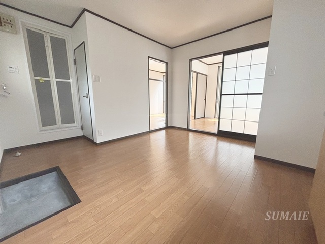 関口グリーンハイツＡの居間・リビング|8帖DK☆