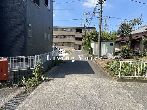 【前面道路含む現地写真】 | 厚木市戸田　中古一戸建て | 厚木市戸田　中古一戸建て