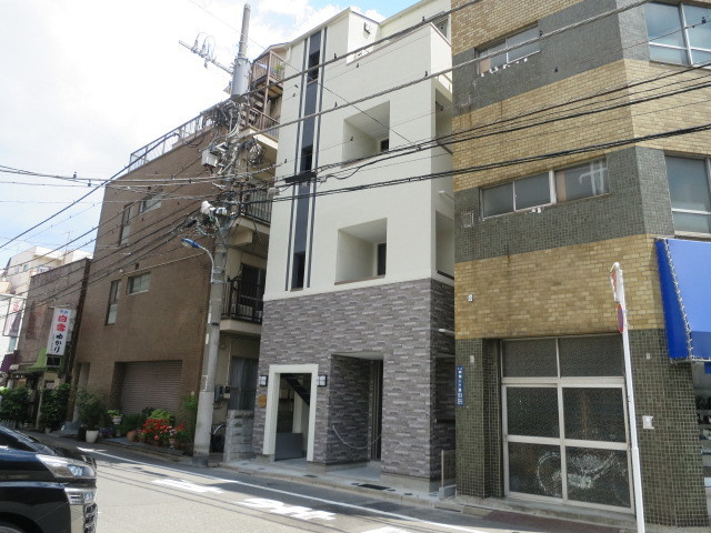 オモチ　デ　アカバネの外観|綺麗な外観です☆