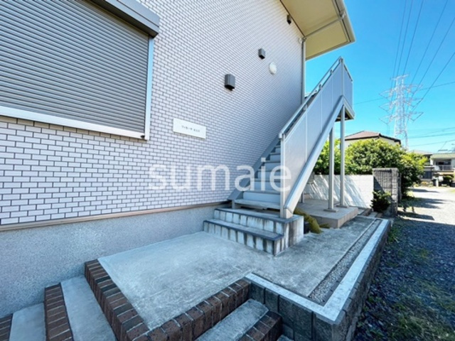 フィカーサ東大宮のその他共用部分|2階へのお部屋はコチラの階段です！