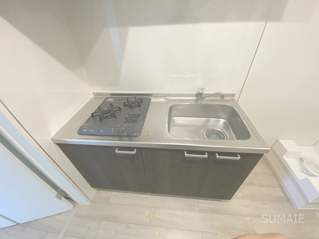 KEIAI RESIDENCE 東大宮のキッチン|2口システムキッチン