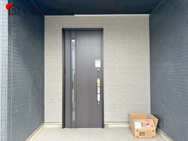 【玄関】 | 久喜市青葉5期　新築戸建　全2棟　2号棟