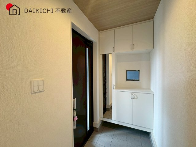 【玄関】 | 久喜市青葉5期　新築戸建　全2棟　2号棟