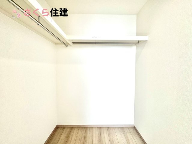 Heartful-Town 　東武江曽島駅2期　1棟の収納