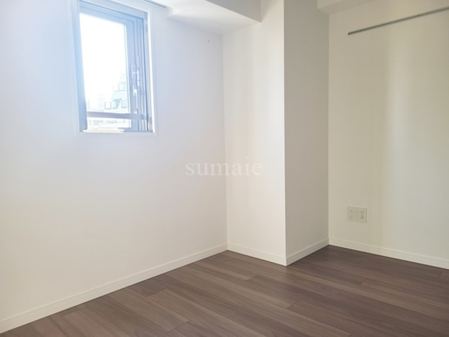 フルハウス赤羽の寝室|4帖の居室です☆