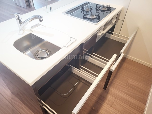 フルハウス赤羽のキッチン|キッチン下部の収納です☆