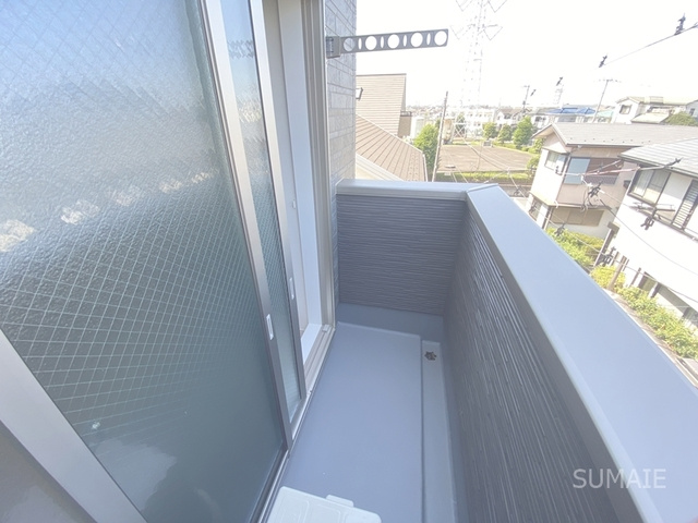 KEIAI RESIDENCE 東大宮のバルコニー