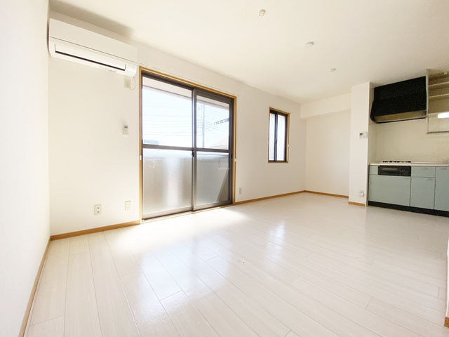 ヴィラセストの洋室|南向き！