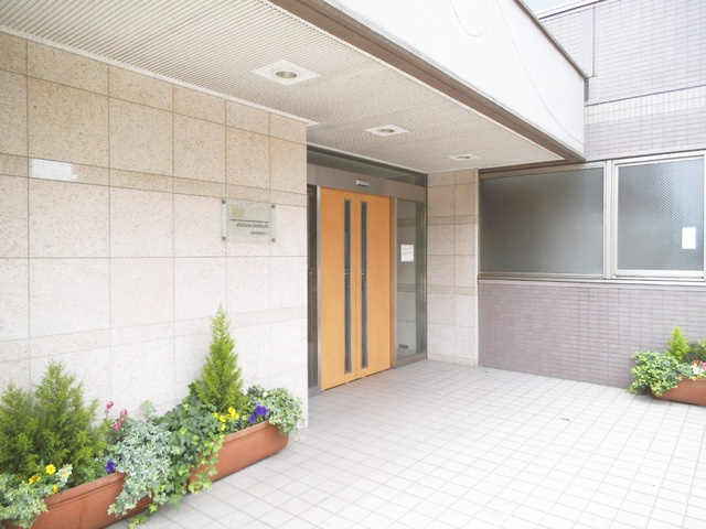 コンフォリア赤羽岩淵のエントランス|お洒落なエントランスです！