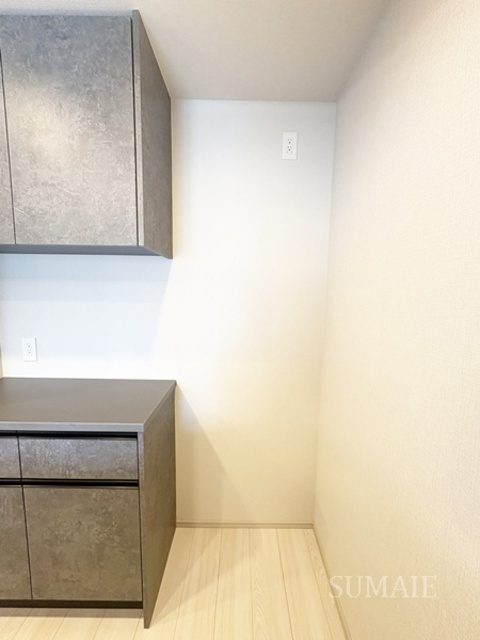 Alivis十条のキッチン|冷蔵庫置場です☆