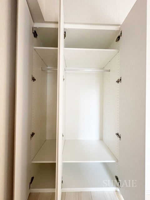 Alivis十条の収納|洋室の収納です☆