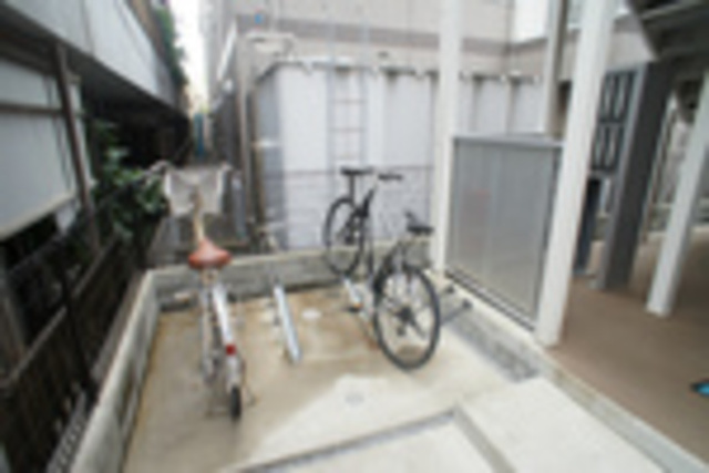 リブリ・エアステンスのその他共用部分|敷地内駐輪場。