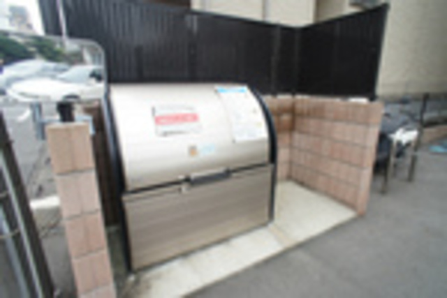 リブリ・エアステンスのその他共用部分|敷地内ゴミ置き場。