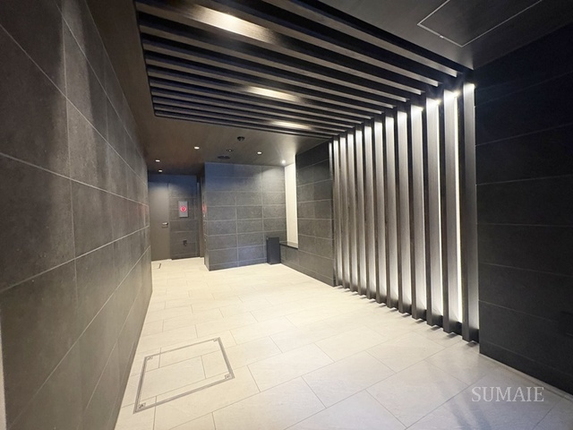 Alivis十条のロビー|エントランスです☆