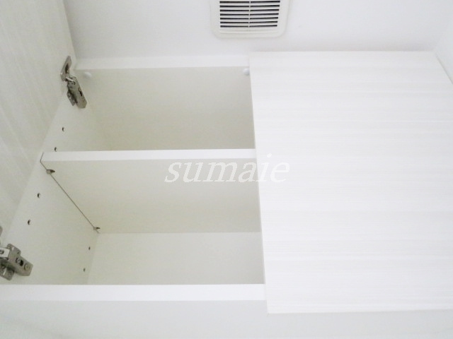 レジェンダリーコート赤羽のトイレ|トイレ収納です☆