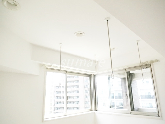 レジェンダリーコート赤羽の設備|雨の日も安心の室内物干し金具付きです☆