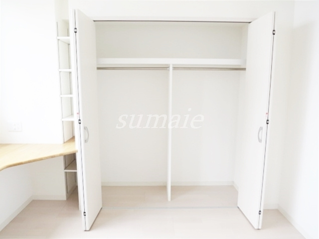 レジェンダリーコート赤羽の収納|クローゼットです☆