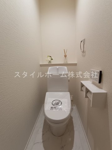 リナージュ下地町2号棟のトイレ