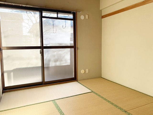 ソレアードミシマの和室|和室です。