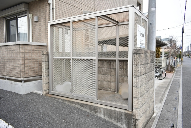 グレースコートのその他共用部分|敷地内ゴミ置き場。