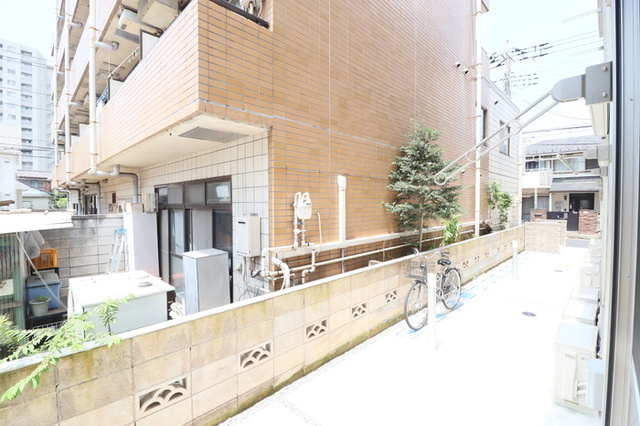 ホワイトヴィラの展望|窓からの眺めです。