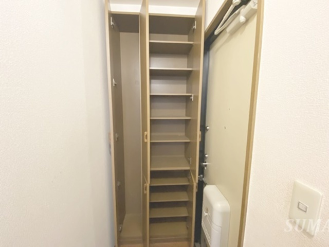 ウィスタリア　Ａの収納|シューズボックスです☆