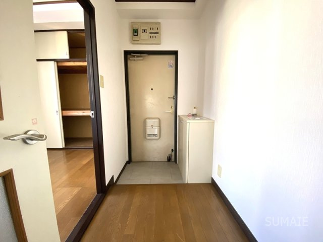 パールメゾン矢作の玄関