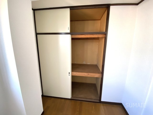 パールメゾン矢作の収納|6帖洋室収納☆彡