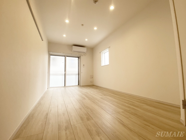 リブリ・さいたま新都心Ⅱの居間・リビング|角部屋です！