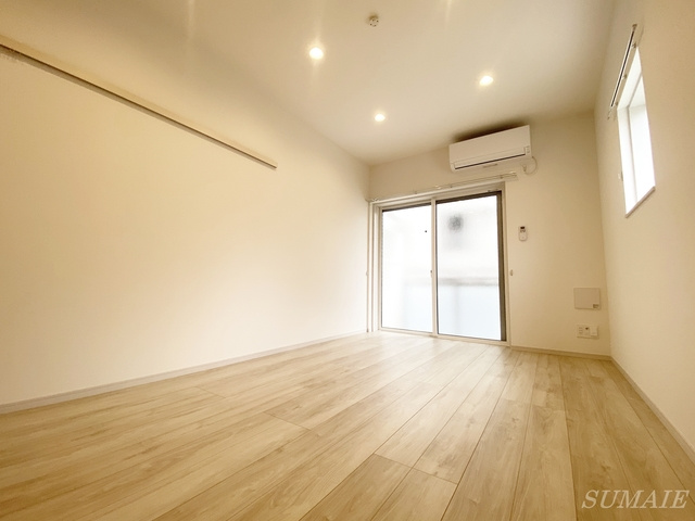 リブリ・さいたま新都心Ⅱの寝室|シンプルな内装！