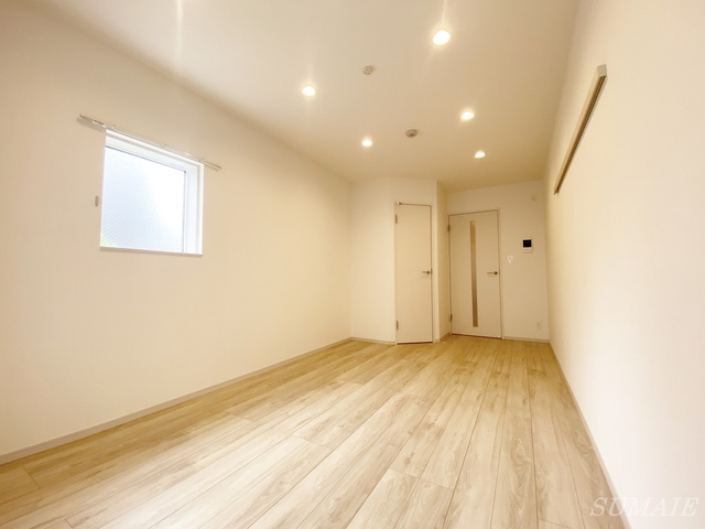 リブリ・さいたま新都心Ⅱの洋室|きれいなフローリング！